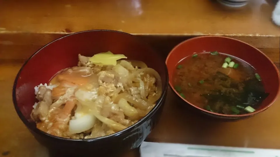 馴染みの店だけど....初の親子丼～|yoshinoさん