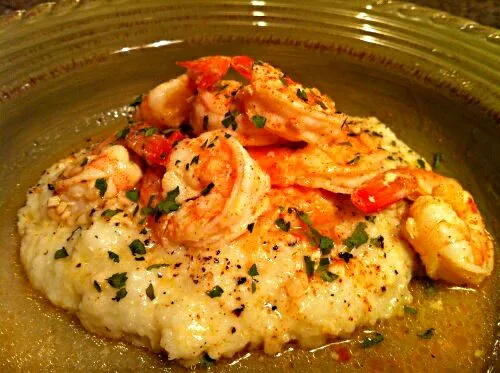 Shrimp 🍤 & Grits #SouthernIsComfort|Alisha GodsglamGirl Matthewsさん