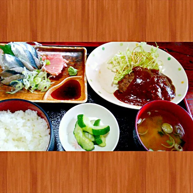 さんまとマグロの刺身&ハンバーグ定食|猫田さん