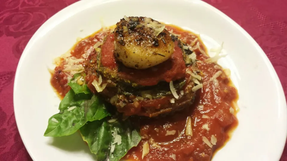 Snapdishの料理写真:unnamed #scallop #heirloom tomato #eggplant #Italian cuisine #basil|Culinary Kissesさん