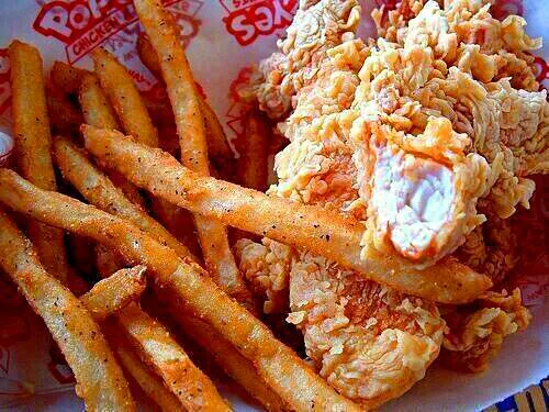 Popeye's Fried Chicken Tenders & Fries 🍟 Louisiana Flavor #GumboOfSoul 🎭💛❤🎶🎭|Alisha GodsglamGirl Matthewsさん