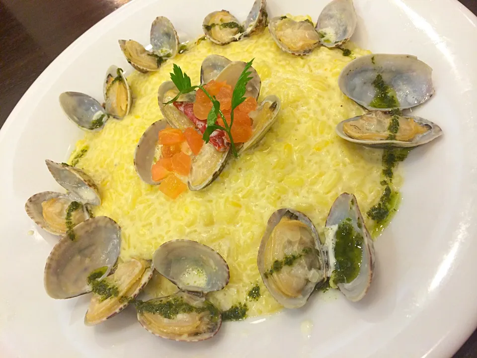 Snapdishの料理写真:Risotto with Clams|Lob Reaultboudさん