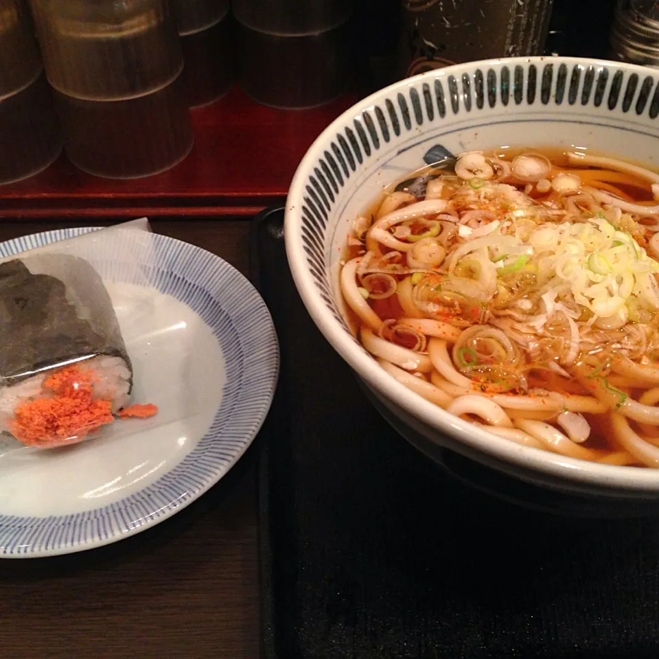 Snapdishの料理写真:うどんとシャケのおにぎり|純さん