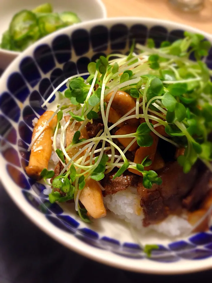 焼肉丼|奥泉いづみさん