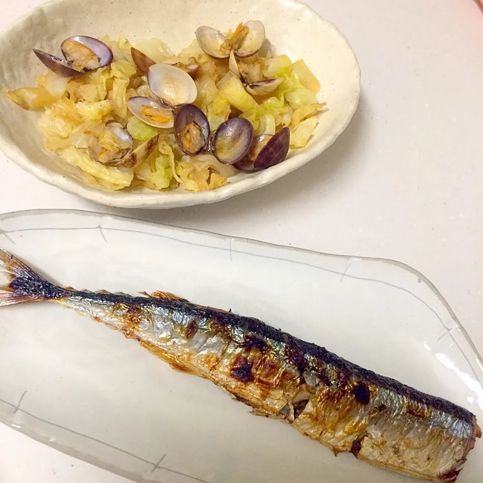 キャベツとあさりの酒蒸し、根室産サンマ🐟|Yukiko Noharaさん