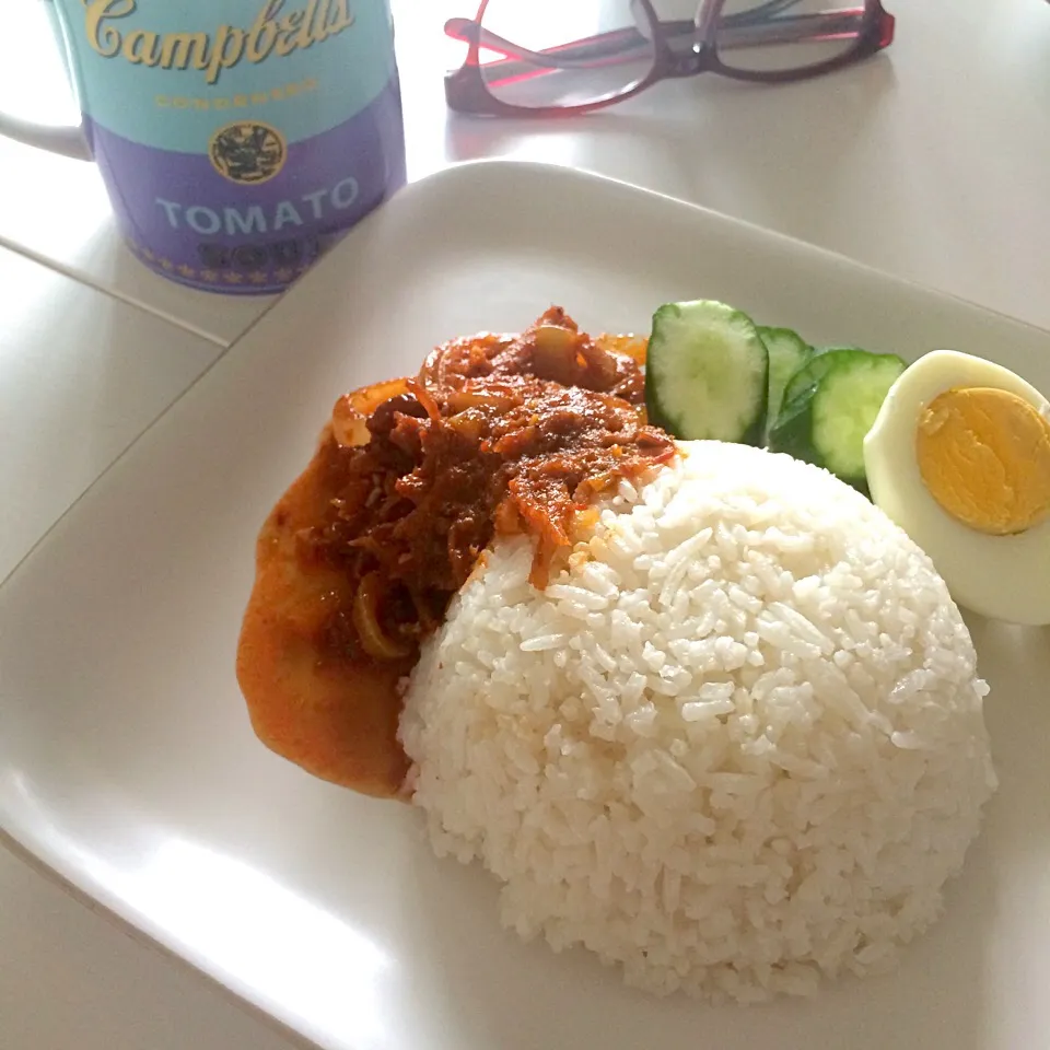 Malaysian Nasi Lemak|Nur Izmiraさん