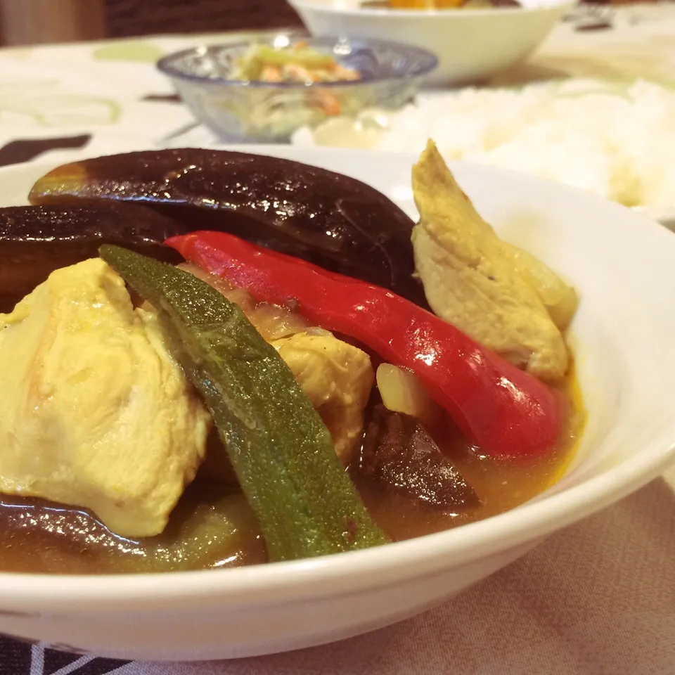 Snapdishの料理写真:チキンと夏野菜のスープカレー|ごりみさん