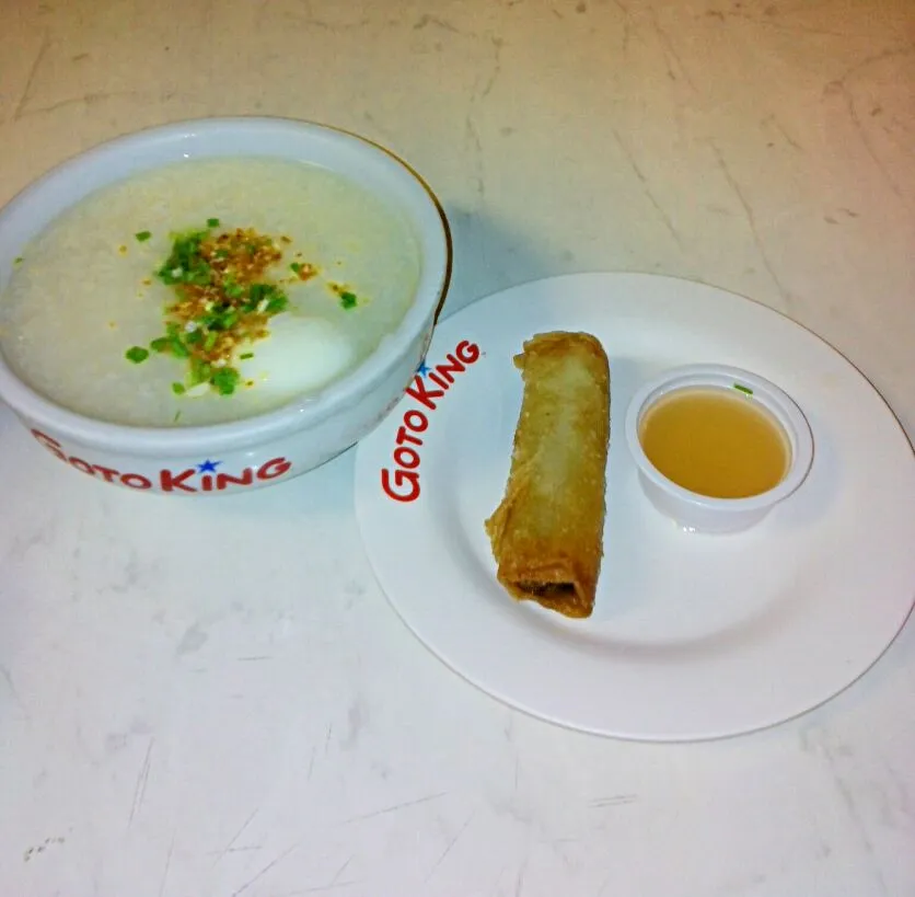 Filipino style congee and fried spring roll|Mariano Ngさん