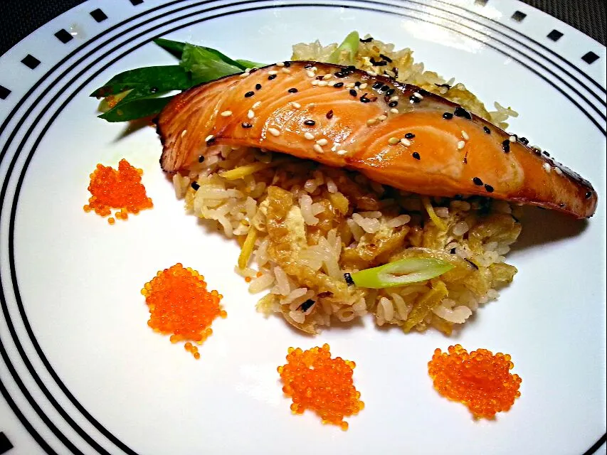 Snapdishの料理写真:aburage ginger rice with miso salmon and tobiko|cherie pieさん