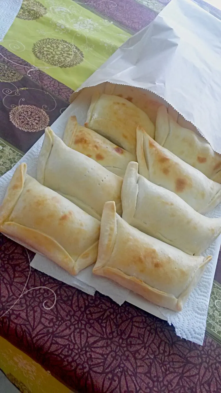 empanadas de horno|Sabores del Fuegoさん