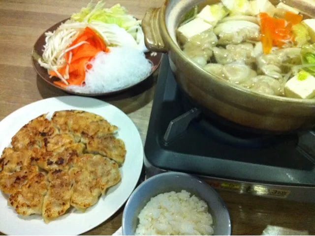 水餃子鍋・やっぱり焼き餃子もね|まーままさん