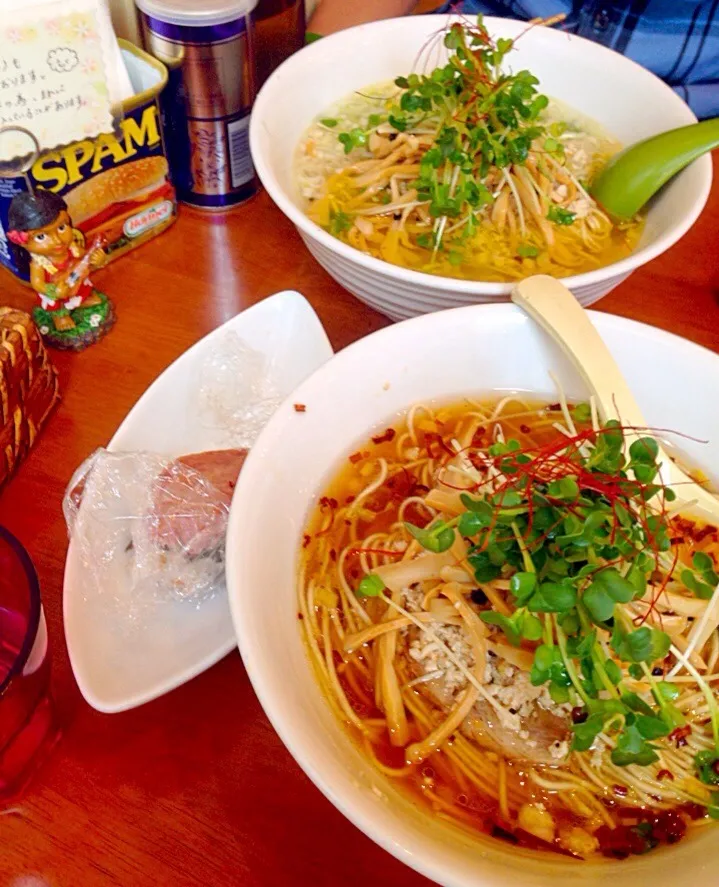 ふるる〜醤油と塩ラーメンスパムにぎりセット👯|maruruさん