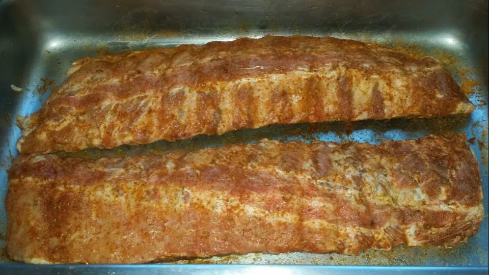 Getting these Baby back ribs ready for the smoker tomorrow.|Frank Ortizさん