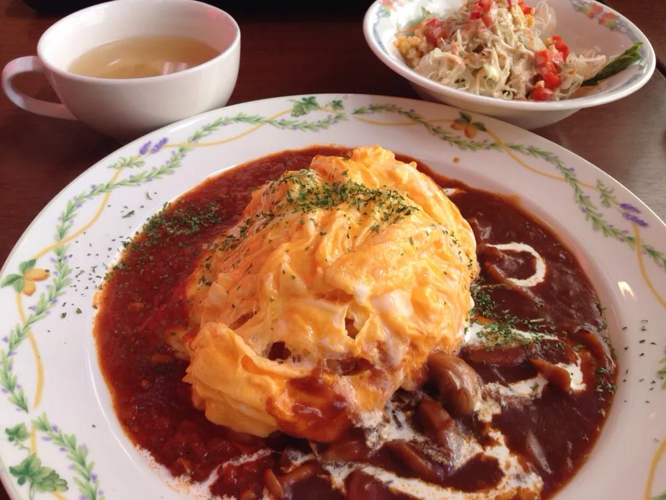 トマトとデミグラスのオムレツ|お家でbar!さん