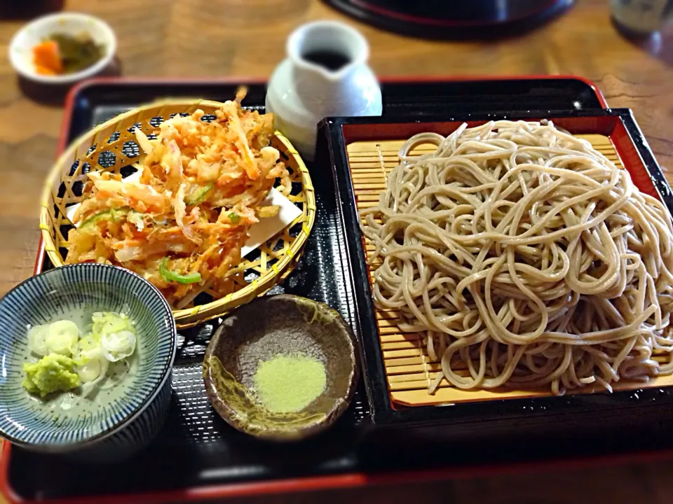 Snapdishの料理写真:かき揚げ天ぷら蕎麦|Hiroさん