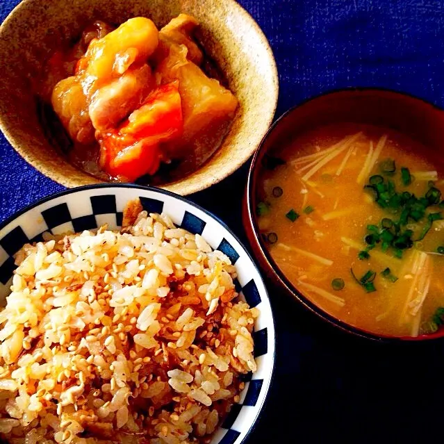 秋刀魚ごはん,鶏じゃが,味噌汁|りーぴんさん