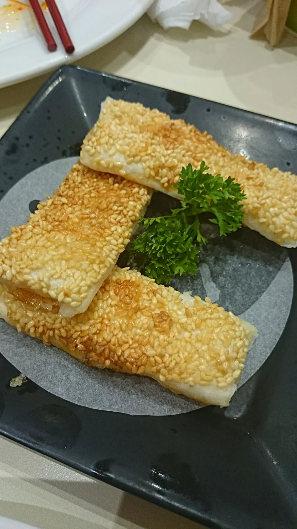 mango and crab roll with sesame seed..|bonnieさん