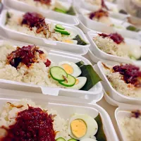 Snapdishの料理写真:nasi lemak (coconut rice)|Marrigorri Kitchenさん