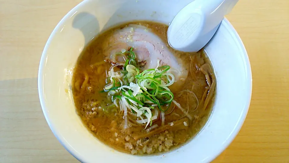 ラーメンの駅＠東武池袋催事場
味噌ラーメン 895円|しんたたさん