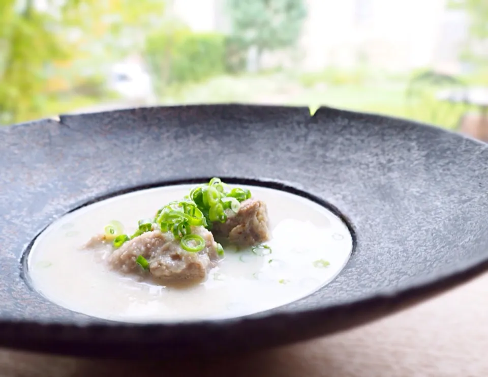 鶏モモ肉の牛蒡スープ♡|くにぽんさん