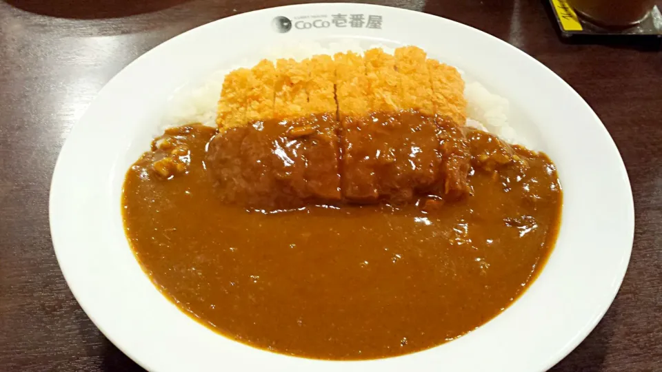 COCO壱番屋のチキンカツカレー🍛5辛で～♪|三宅章人  Akihito Miyakeさん