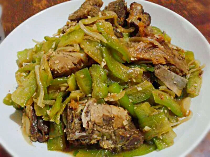 the authentic chinese country dish, stir fried bitter gourd with chinese roasted pork ribs 
 #homemade #food #Chinesecuisine #sinfulmeal #Asian cuisine #foodie |Kenex Kum Chee Kuanさん