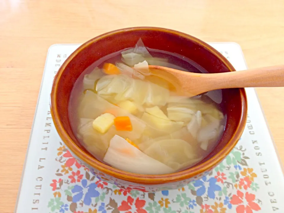 あ〜ほっこり☺残りもの野菜で朝スープ💛💚|ちーねーさん