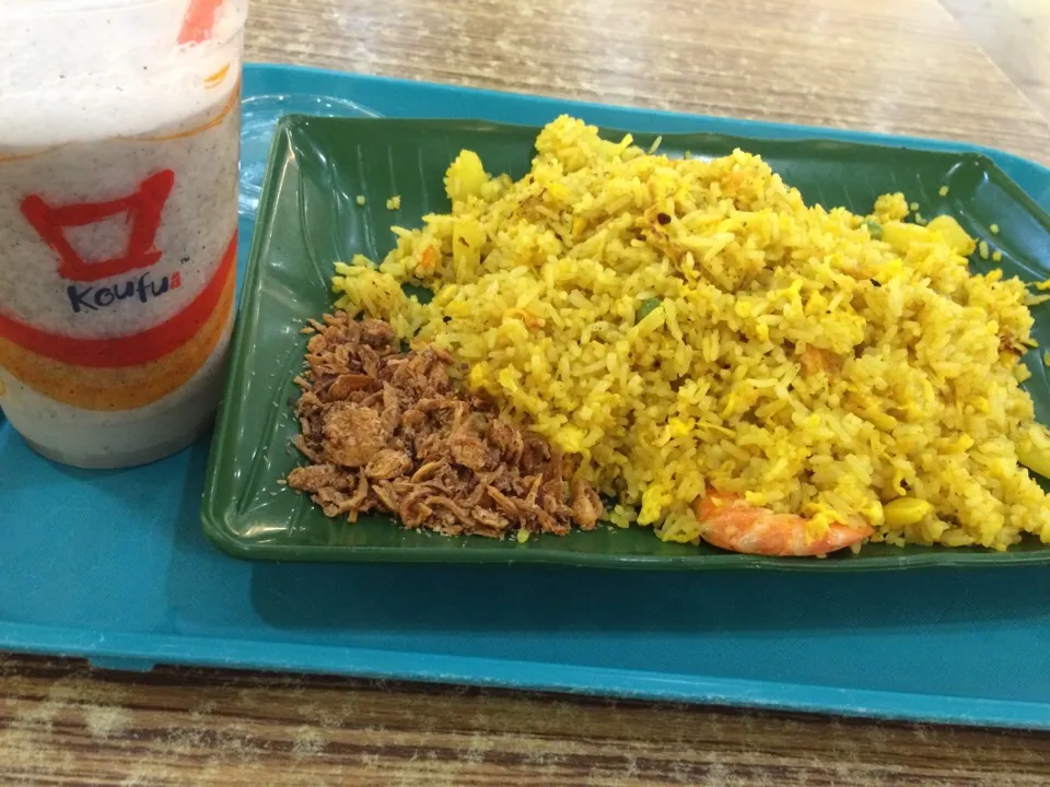 Pineapple fried rice and dragon fruits juice|なるさんさん