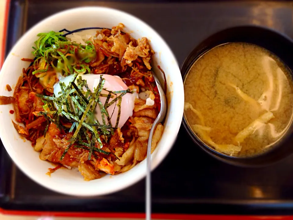 松屋のビビン丼。|エミさん