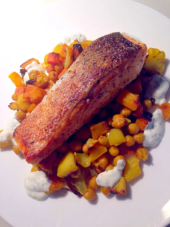 Snapdishの料理写真:Grilled Salmon with Spiced Vegetables + Mint Yoghurt|Chrisy Hillさん