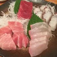 Snapdishの料理写真:刺身三点盛り|おてんき小僧さん