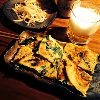 Snapdishの料理写真:チヂミともやし炒め|Hiroyukiさん