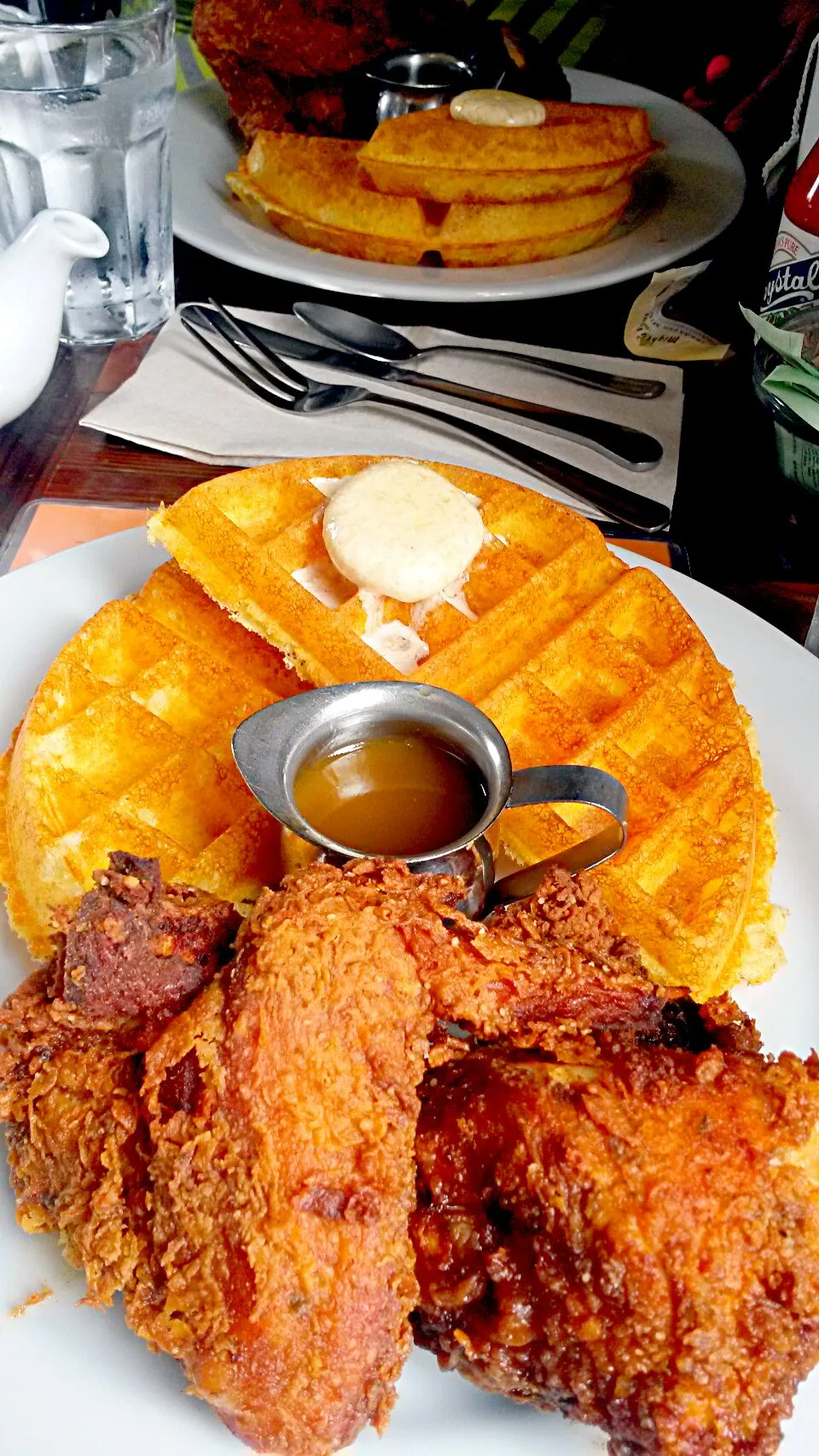 Brown Sugar Kitchen Chicken & Waffle|Alisa Robinsonさん