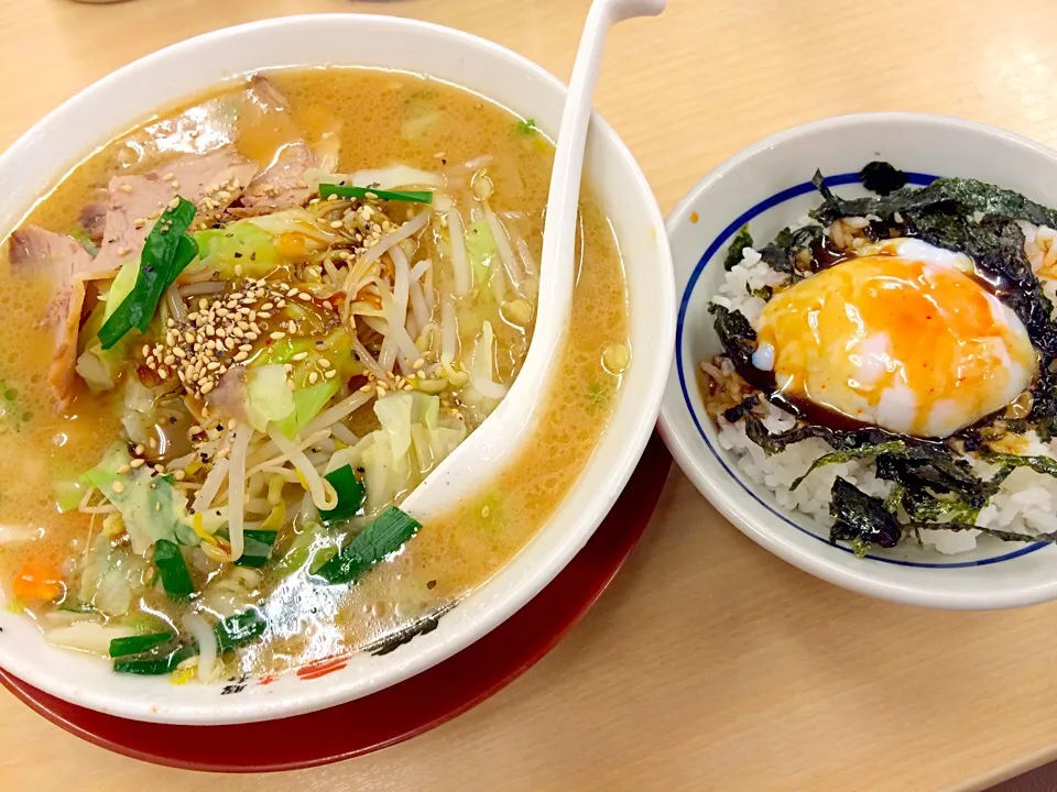 ラーメン＋温玉ご飯|mikik0さん