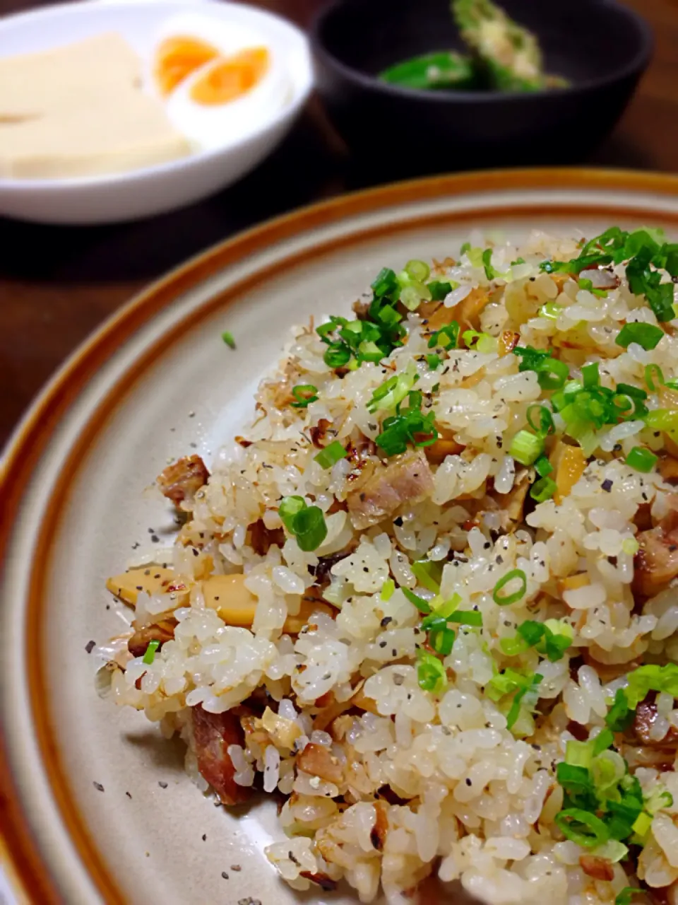 メンマとチャーシューで、ちゃちゃっとチャーハン😅|あいさん