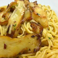 Snapdishの料理写真:Tagliolini freschi con funghi porcini|ダンナさん