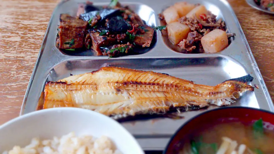 焼き魚定食【縞法華】|プチテンよすさん