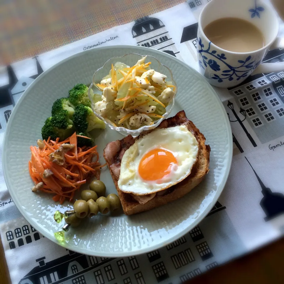 今日の朝ごはん|ぺんぎんさん