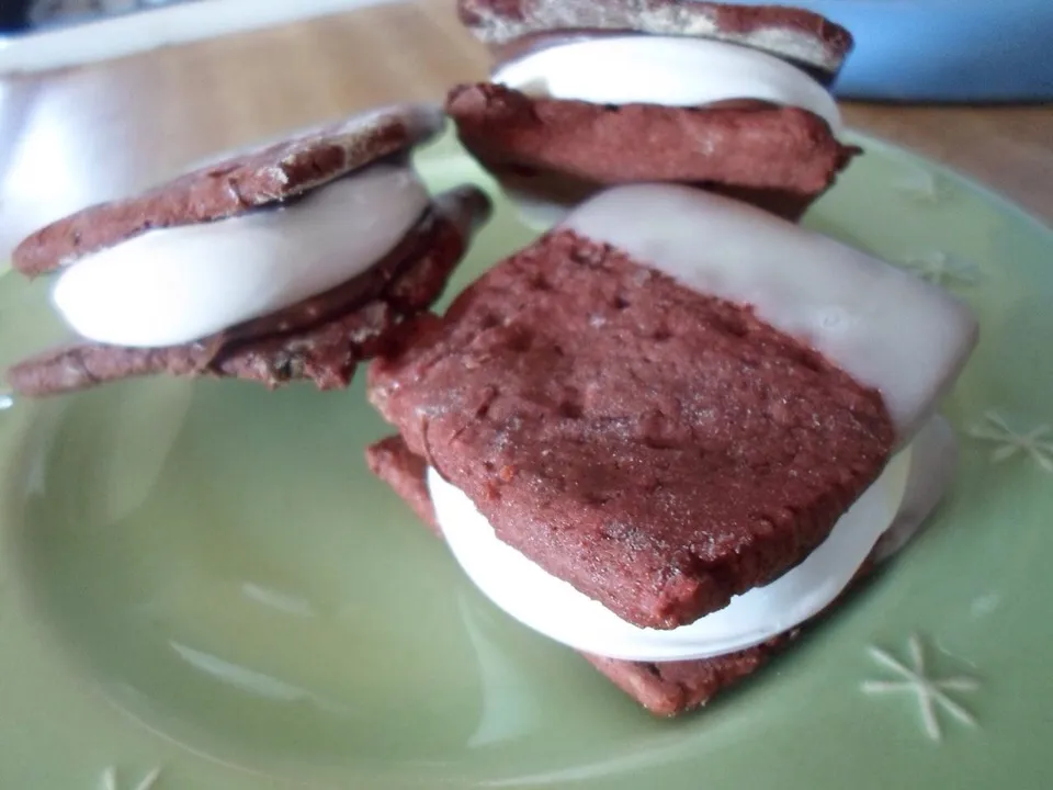 Red velvet s'mores|kyly burrelloさん