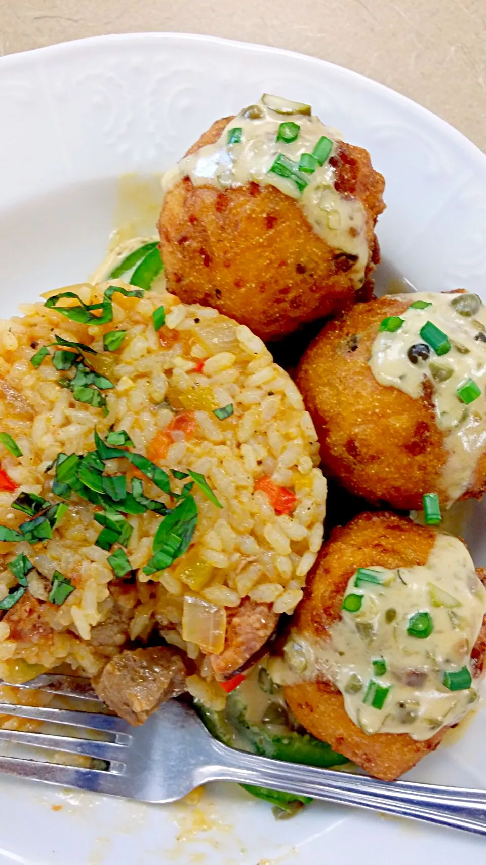 jambalaya and jalapeño cheddar hush puppies with remoulade sauce|sheree smithさん