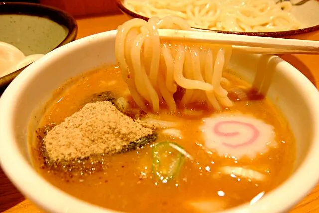 大勝軒のつけ麺♪　濃厚魚介系スープが麺に絡んでめちゃウマ♪|深夜特急fさん