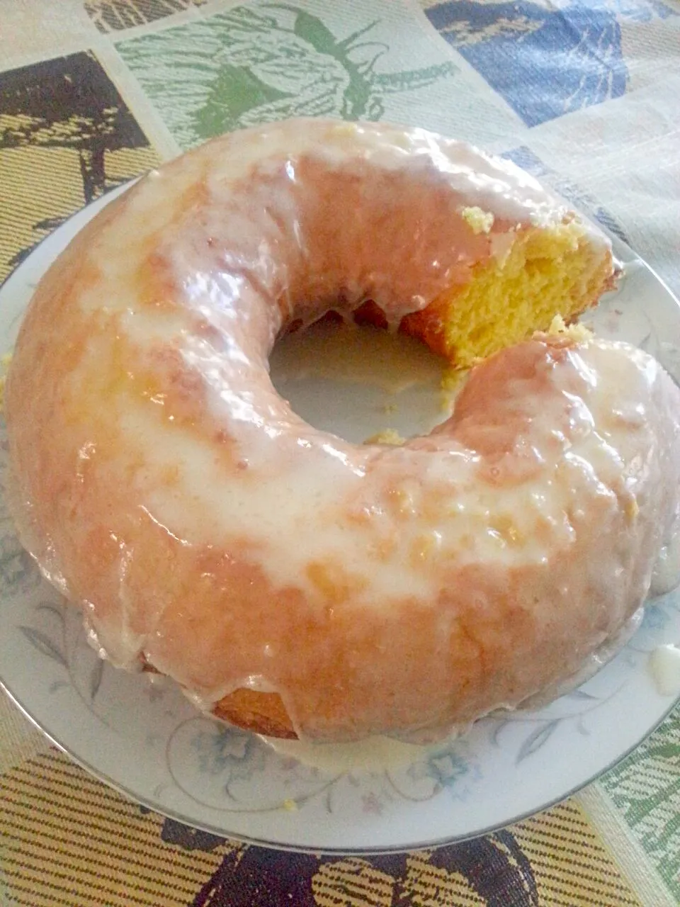 Lemon cake with lemon peel glaze|Tashawnda Ramirezさん