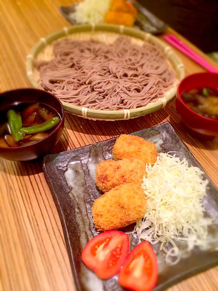 ＊晩ご飯＊     コロッケ ざるそば  ナスとししとう入りの蕎麦つゆ|pinoyamaさん