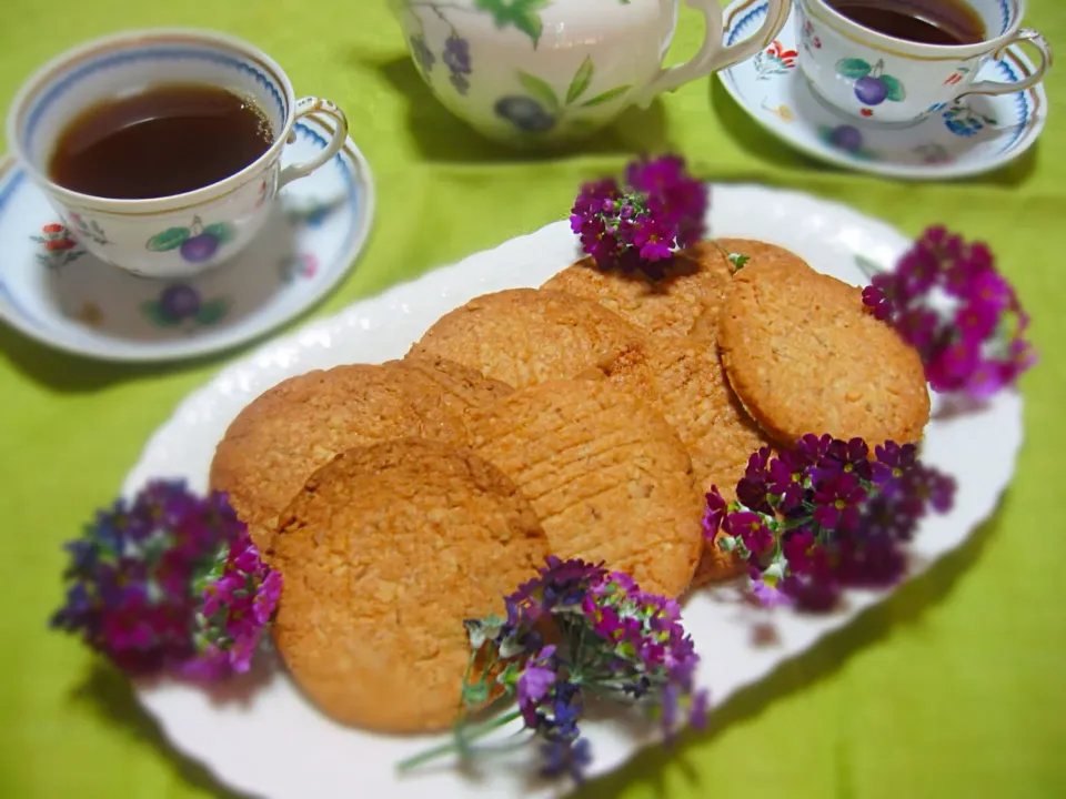 ジノリの食器で秋のお茶会！オートミールクッキーです。|myblueberrynightさん