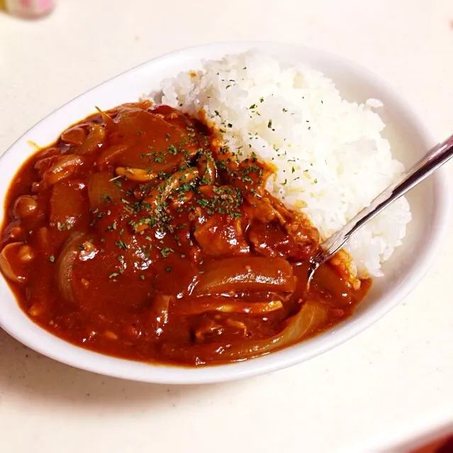 Snapdishの料理写真:豚コマ＆しめじDEトマトカレー🍛|ashushikaママ♡さん