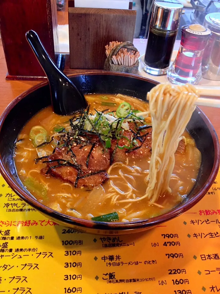 ラーメンハウスのカレーラーメン|Katsuya Murakamiさん