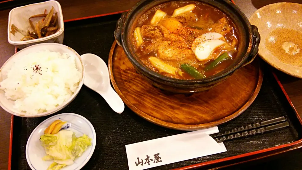 名古屋にて味噌煮込みうどん
山本屋今池にて|meguromenさん