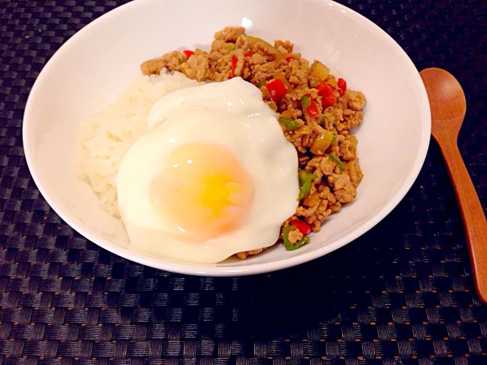 やまの料理 モンスーンカフェ風♪ガパオ炒めご飯|やまさん