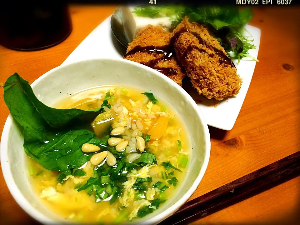 カボチャとルッコラの卵雑炊・成城石井のお豆腐とヒレカツで晩御飯|翠さん