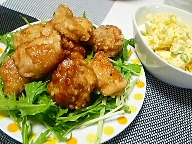 鶏の唐揚げ。ポテトサラダ。|めぐチー🌿さん